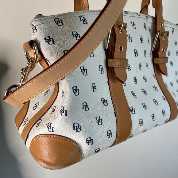y2k Dooney and Bourke DB monogram white leather handbag - Picture 5 of 9
